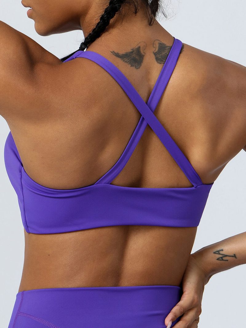 Twist Front Sports Bra - wholesale workout clothes - activewearvibe.com